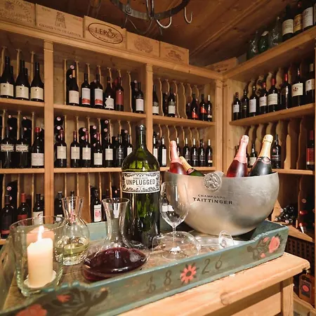 غاستوف براندستاتر فندق 4*