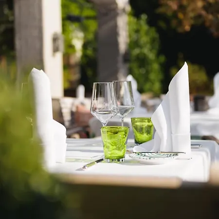 فندق غاستوف براندستاتر 4*